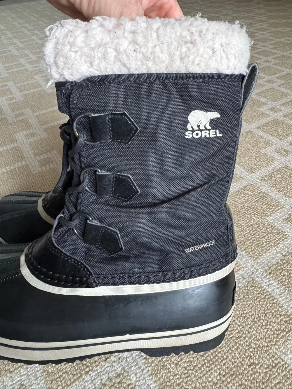 Sorel Yoot Pac Nylon Waterproof Snow Boots Black White Kids Size 3